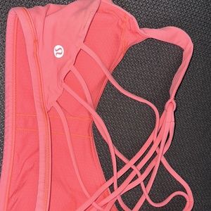 Pink lulu lemon sports bra